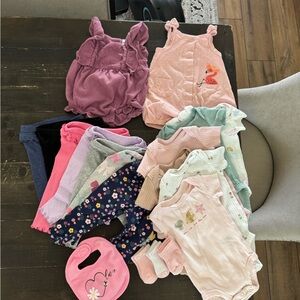 Lot Bundle Baby Girl Clothes - Carters